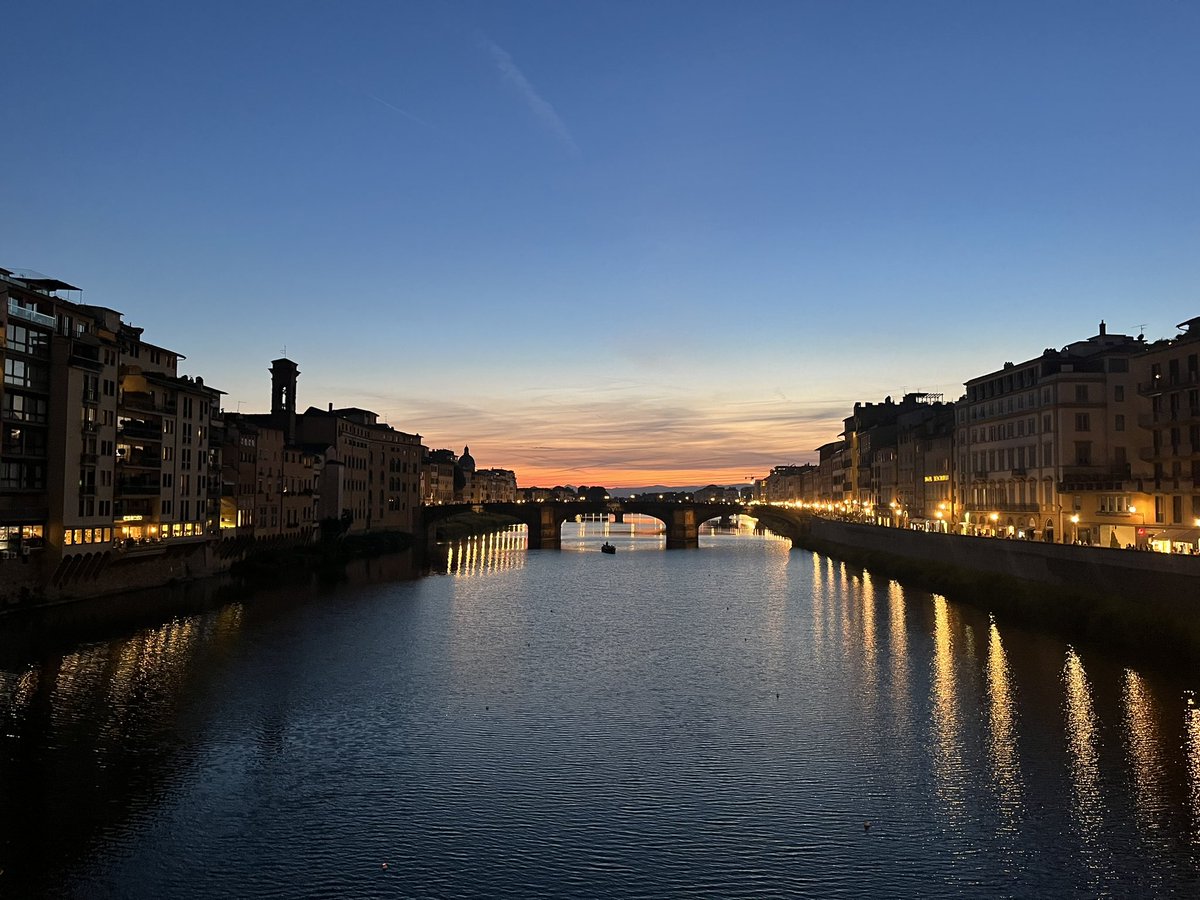 AngeloDipa_'s tweet photo. Lovely days in Florence for the national @AIOMtweet giovani congress! 

And happy to have joined the faculty presenting the novel therapeutic strategies in patients with gliomas! 🧠 https://t.co/WhZ18lJn7C