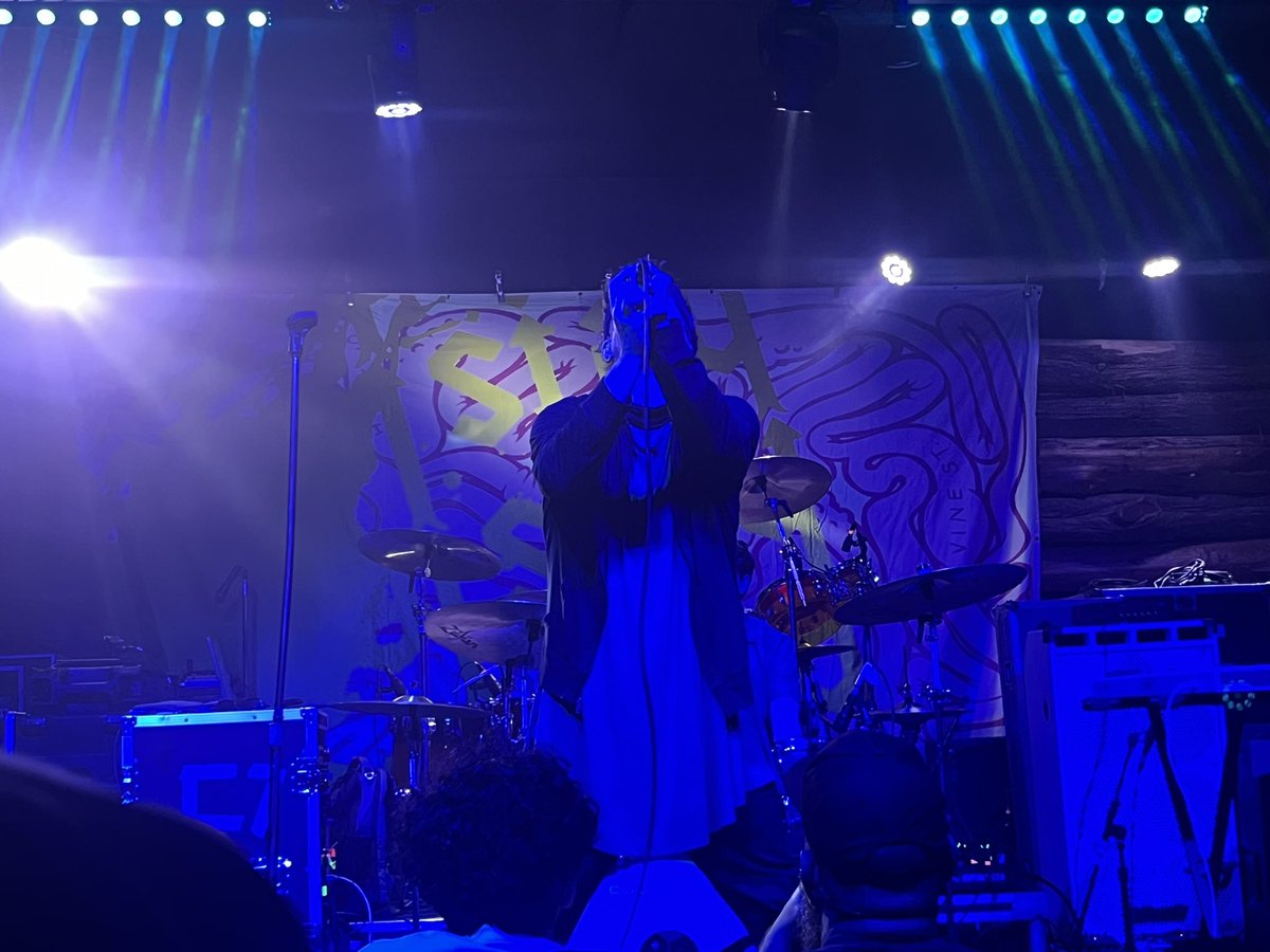 drewfd's tweet image. Codeseven has been kicking for 29 years now, and still have a ton of passion to give. Criminally underrated band.

5/31/24 @ Come and Take It Live

“Southie”
“Rough Seas”

#codeseven #comeandtakeitlive