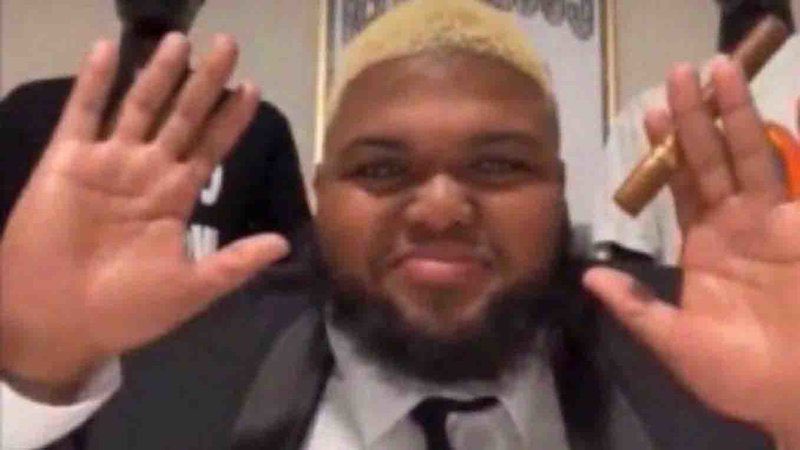 ngl if i was caitlin clark and i saw my roty competition jocking my style like that i’d drop that first triple double tonight with 12+ boards but that’s just me