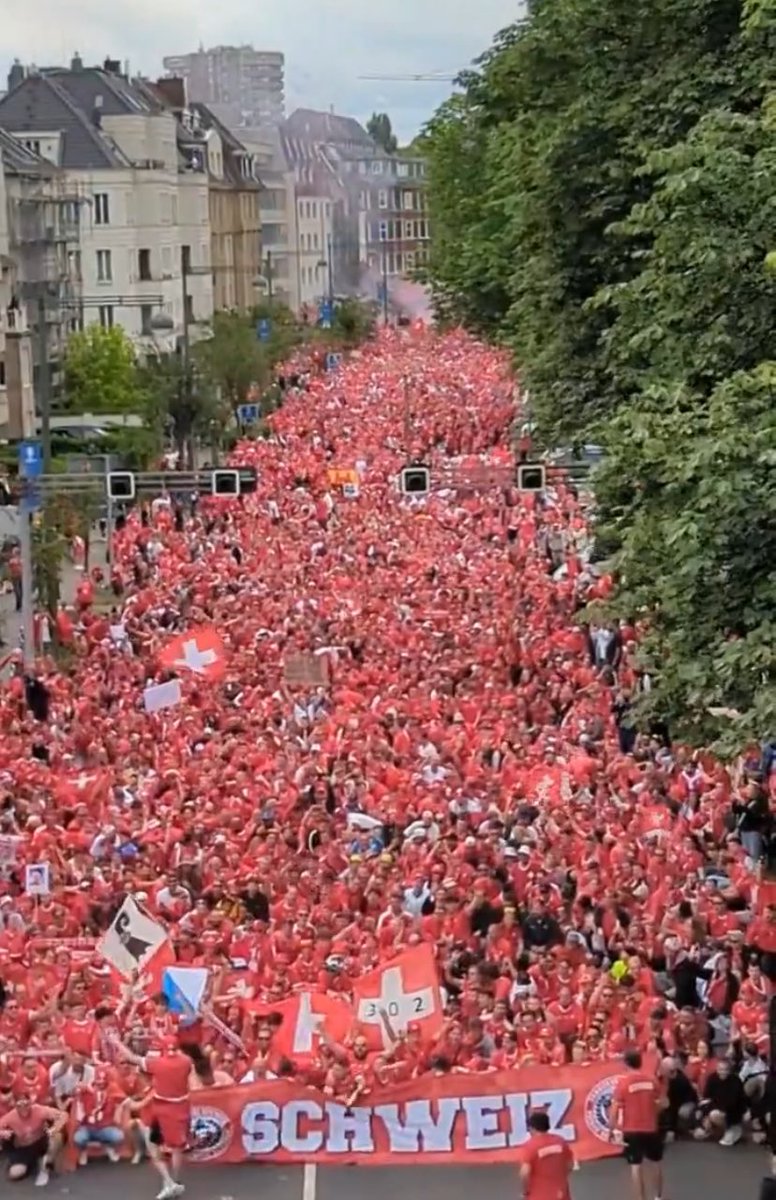 Bolzplazz Swiss Football Platform (@bolzplazz) on Twitter photo Swiss fans making their way to the stadium in Düsseldorf! 🇨🇭🤩
All set for an epic night. Let’s get it!
📸 <a href="/legg_kenny/">Kenny Legg</a> Swiss fans making their way to the stadium in Düsseldorf! 🇨🇭🤩
All set for an epic night. Let’s get it!
📸 <a href="/legg_kenny/">Kenny Legg</a>