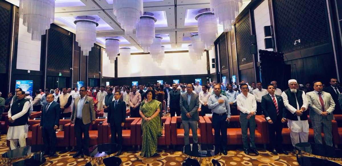 🇮🇳🇧🇩 Development Partnership witnessed a new chapter with signing of contract for Modernization of City Street Light System in Chattogram City Corporation area. The project is being implemented with credit line of US$ 25.71 million (nearly BDT 300cr) under GoI concessional LoC
