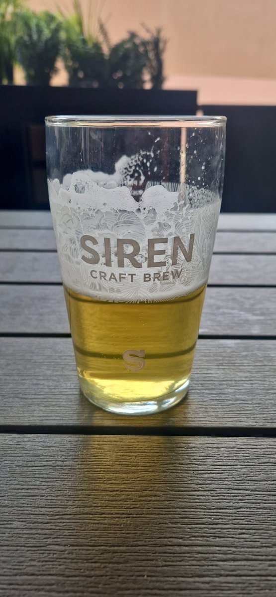 'Lunch' done - now checking out the new <a href="/SirenCraftBrew/">Siren Craft Brew</a> gaff in Reading Town Centre 

With <a href="/museonbooze/">Muse on Booze 🤔🍺</a>