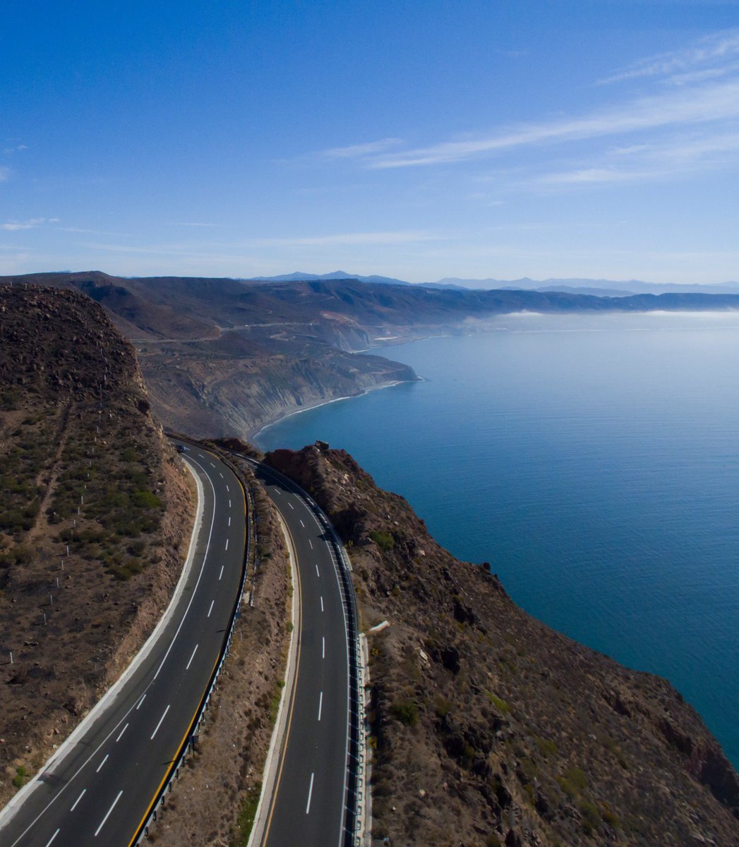 dulce_vista's tweet photo. Buenos días a todos 🤗 

Nada más para para que estén enterados de cual es la carretera más bonita de todo #México ♥️

#Ensenada 🍺
#ValleDeGuadalupe 🍷 https://t.co/sq9MFipVcf