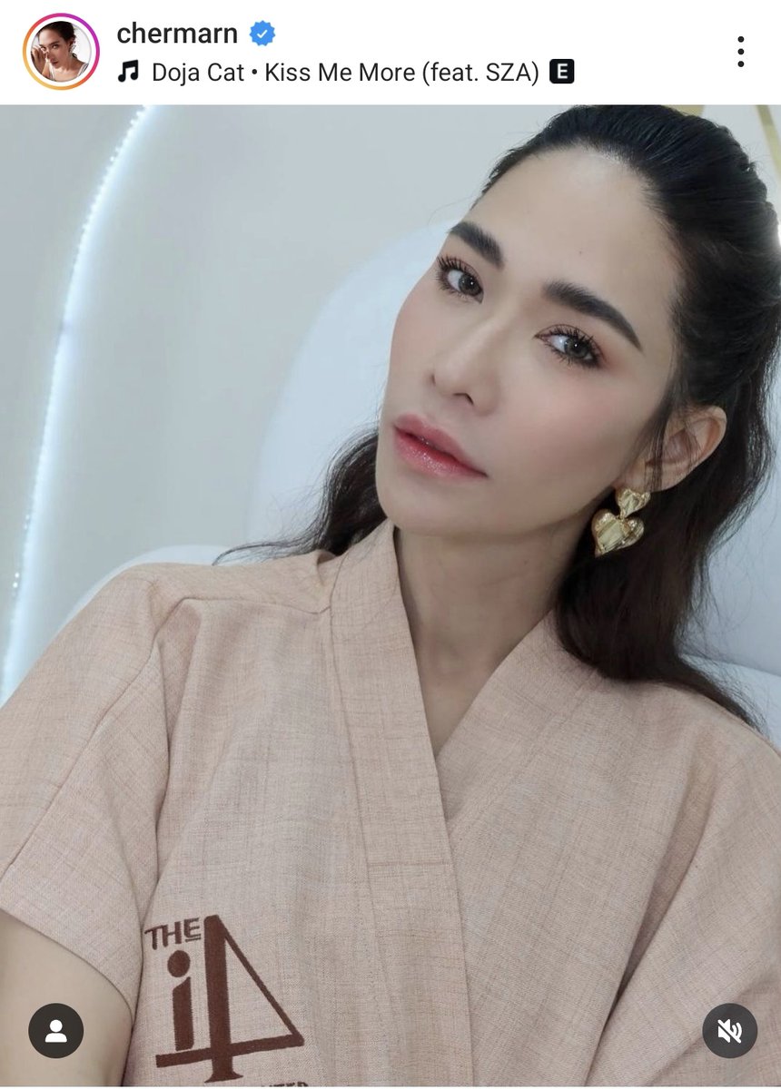 เปลี่ยนสีปากแล้วเปลี่ยนสีคิ้วด้วยค่ะ5555555555555555555555