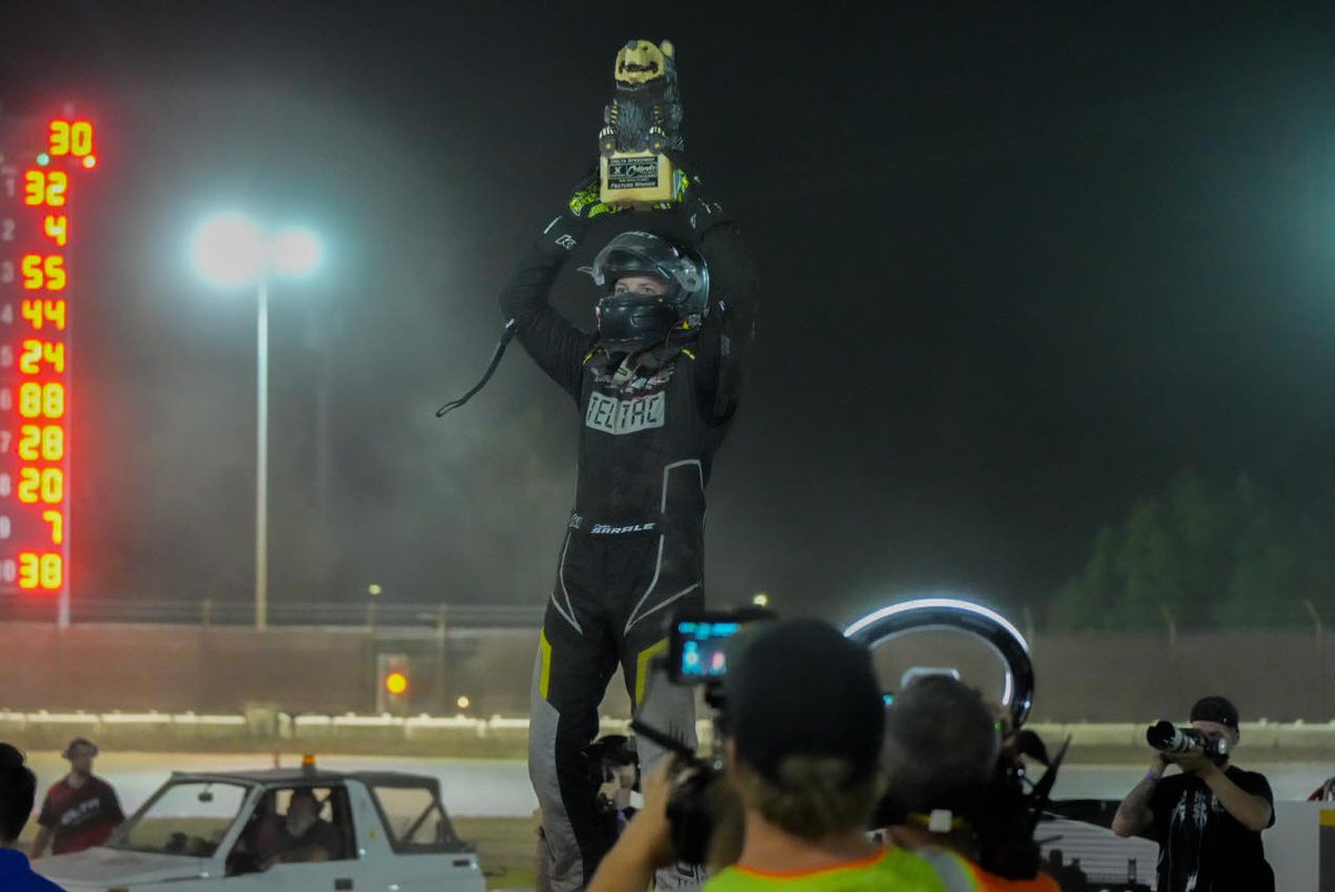 CASpeedweek's tweet photo. THIRD NIGHT OF CALIFORNIA SPEEDWEEK GOES TO SARALE, SALMON, ROUSH, AND STEPPS

Recap and Results - https://t.co/m9GXlTaHq5 https://t.co/ZZjCarEXU6