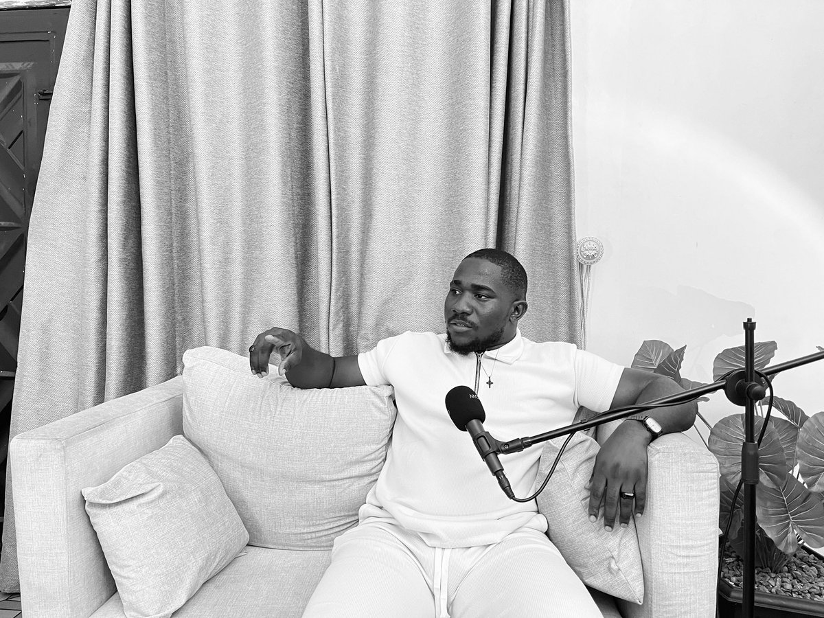 isreal_izzyH's tweet photo. Flew ✈️  into Uyo on Thursday and on Friday I had a sit with @just_cruise_ on @WedsPodcast It was an amazing and fun session.
can't wait for y'all to listen to it 🥃

Cheers to the weekend 🥂 https://t.co/89g4L764zu