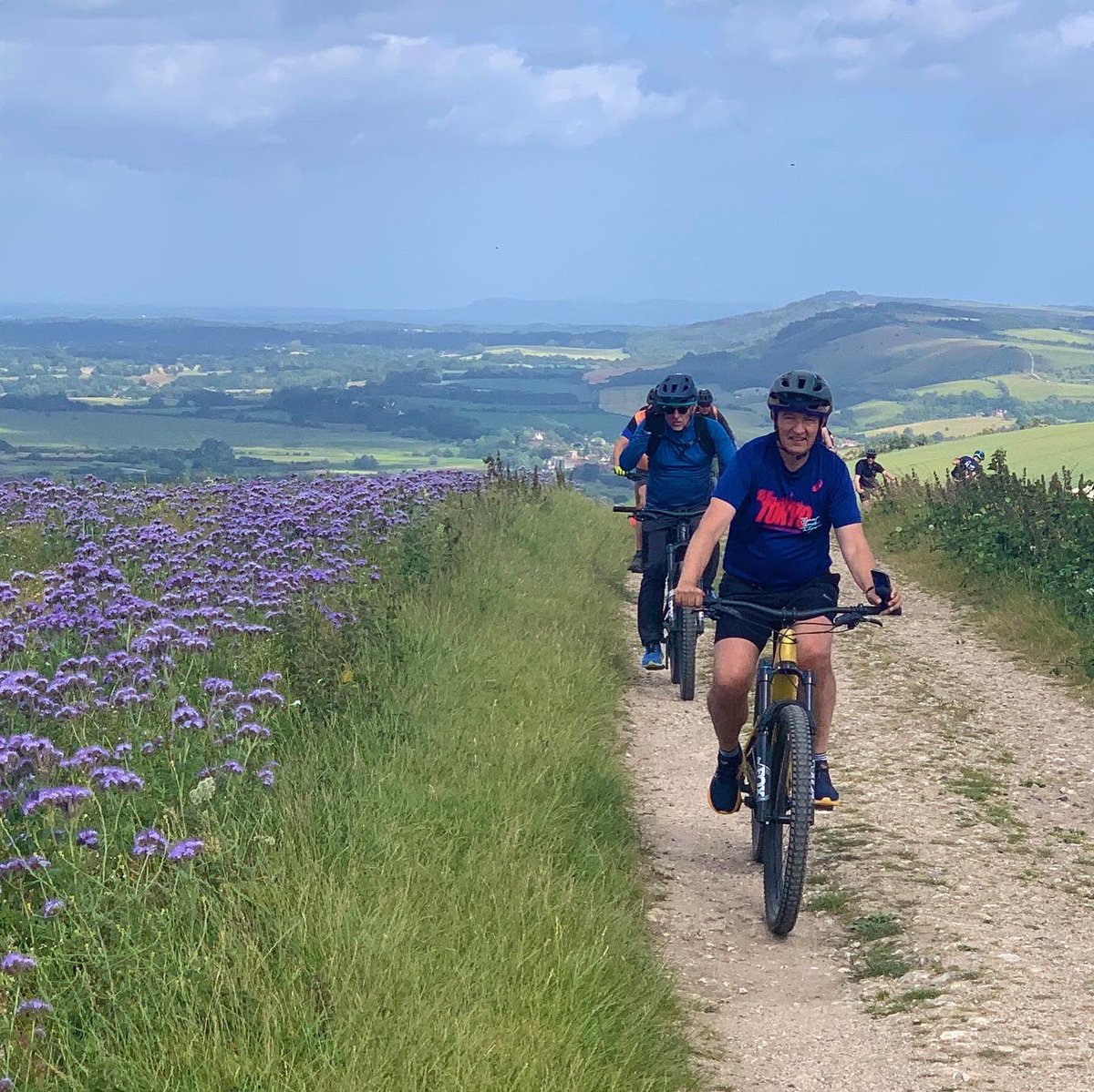 Marmalade MTB (@marmalademtb) on Twitter photo This group of senior business leaders came from France to <a href="/Goodwood_Estate/">The Goodwood Estate</a> to get together, talk work, but also unwind in the #Sussex countryside.
We took them for an e-bike adventure around the #SouthDowns. What a great summer’s evening for it.
marmalademtb.com/corporate/ This group of senior business leaders came from France to <a href="/Goodwood_Estate/">The Goodwood Estate</a> to get together, talk work, but also unwind in the #Sussex countryside.
We took them for an e-bike adventure around the #SouthDowns. What a great summer’s evening for it.
marmalademtb.com/corporate/