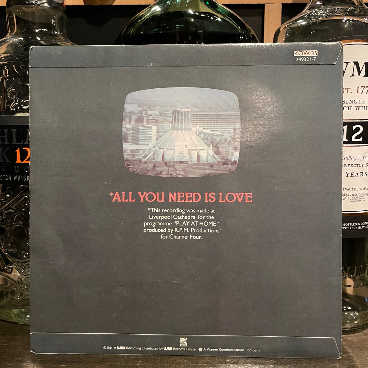 MILEHIGHCLUB202's tweet photo. ほな7いこか
ECHO &amp; THE BUNNYMEN / Seven Seas [06Jul1984, Korova --- KOW 35]
#OTD #EchoAndTheBunnymen #SevenSeas #OceanRain #AllYouNeedIsLove #LiverpoolCathedral #PlayAtHome #listeningbar #vinylbar #musicbar #レコードバー #mhc06072024
https://t.co/HqpiOKwK6j https://t.co/8pdve2cnkr