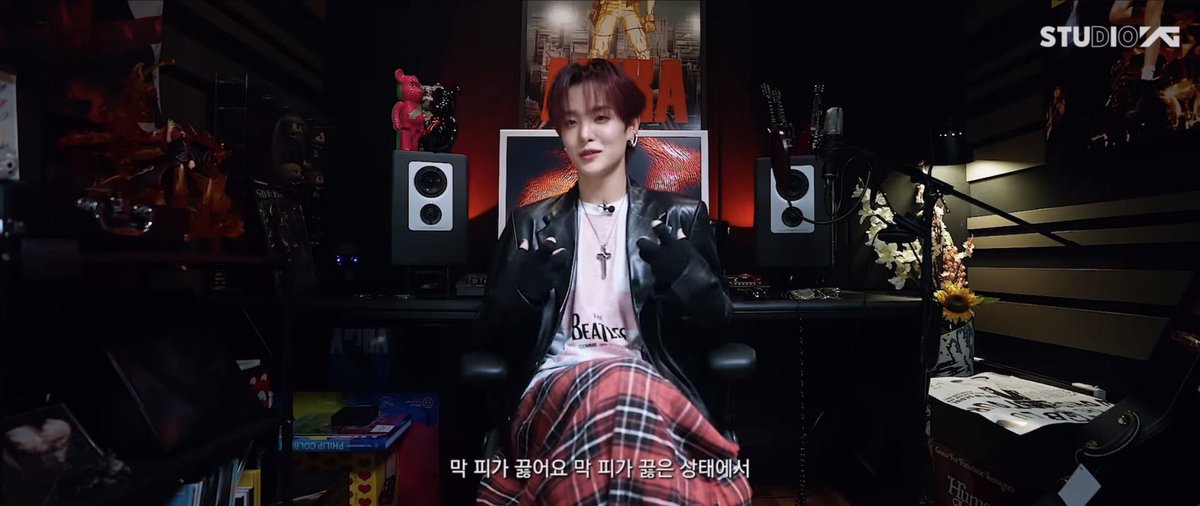 Finn_tome's tweet photo. He is really using this for his own aesthetics. When you just use that studio watching youtube. Prove me wrong if you are credited on the next album as a composer. But 'til then you really don't deserve anything you've got. @treasuremembers @ygtreasuremaker @ygent_official https://t.co/saXkSyF8JU