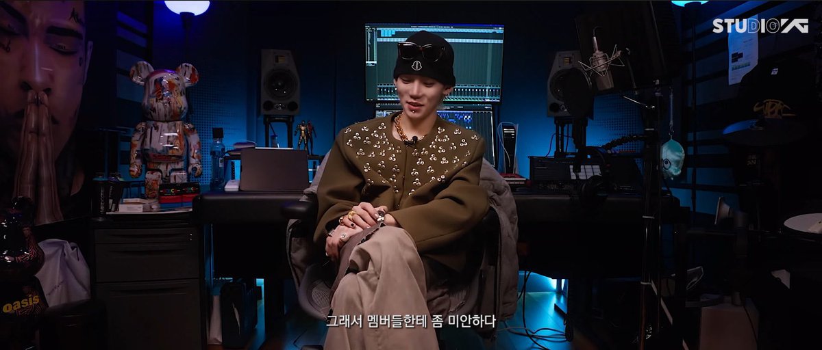 Finn_tome's tweet photo. These three deserves those studios. Thank you for making good music. @treasuremembers https://t.co/SnhPMTq1Ay