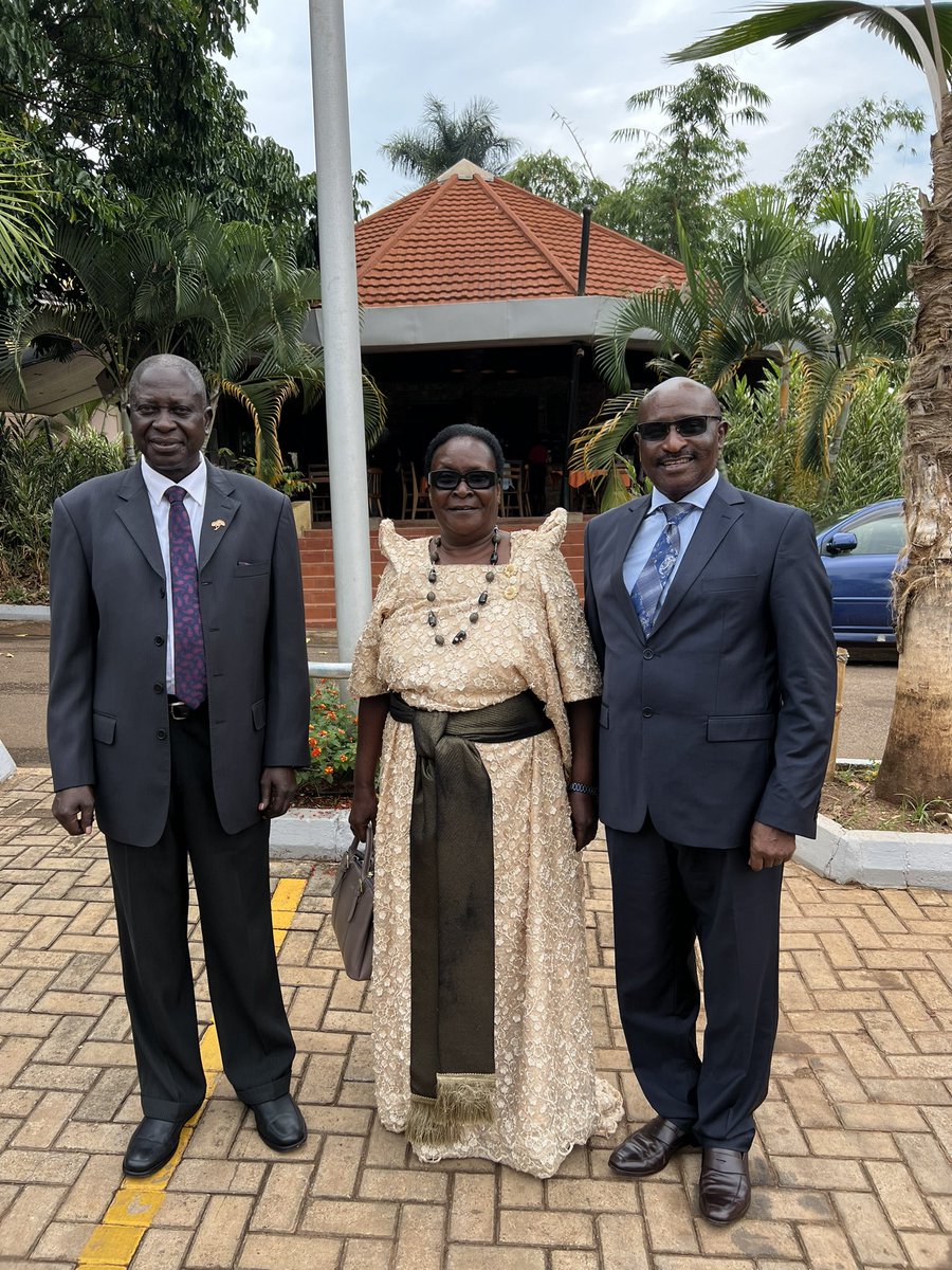 simonmulongo's tweet image. Attended the beautiful wedding of #TrinityEngoru and #JoanitaMusota at @UgandaMartyrsBasilica, Munyonyo! Mrs. #Engoru, the mother of the groom, was my teacher! What a wonderful reunion! Wishing the happy couple a lifetime of love and happiness #WeddingDay #ReunionVibes.