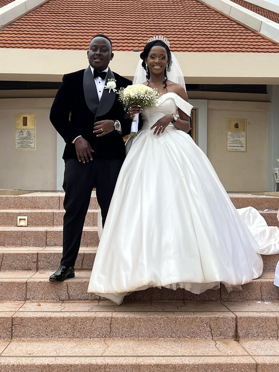 simonmulongo's tweet image. Attended the beautiful wedding of #TrinityEngoru and #JoanitaMusota at @UgandaMartyrsBasilica, Munyonyo! Mrs. #Engoru, the mother of the groom, was my teacher! What a wonderful reunion! Wishing the happy couple a lifetime of love and happiness #WeddingDay #ReunionVibes.