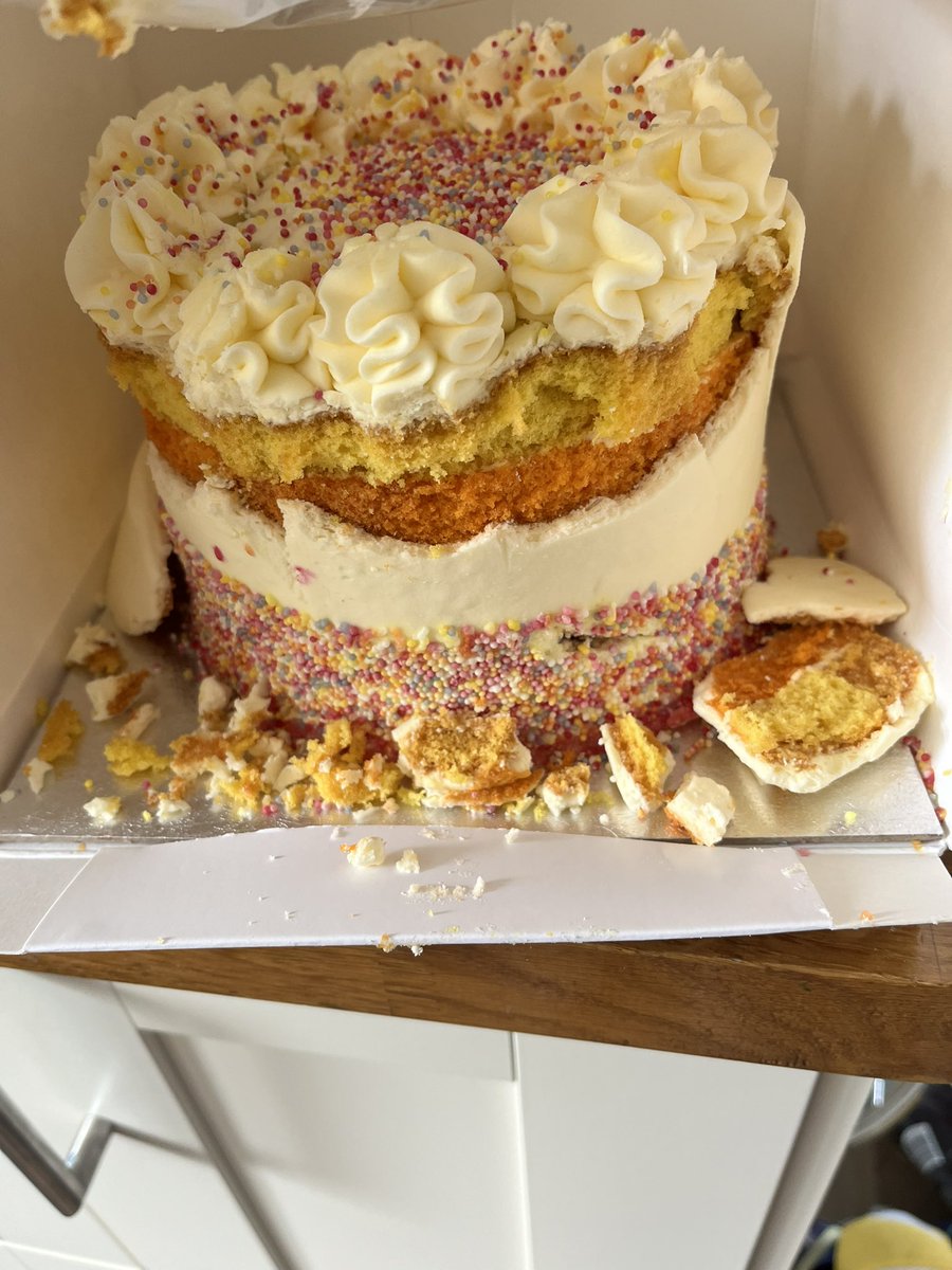 Elizabeth tweet media