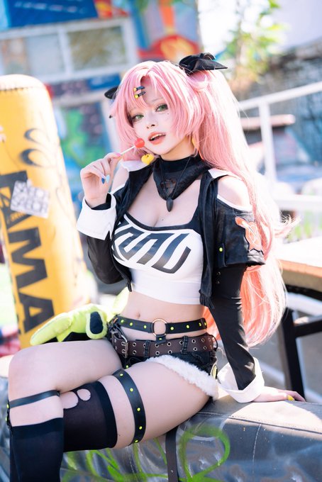 Twitterのコスプレ画像14