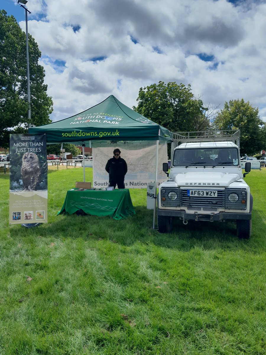 Today the rangers are up at the finish line of the Serpent Trail Race, talking about everything heathland! #serpenttrail #trailrunning #running #heathland #conservation