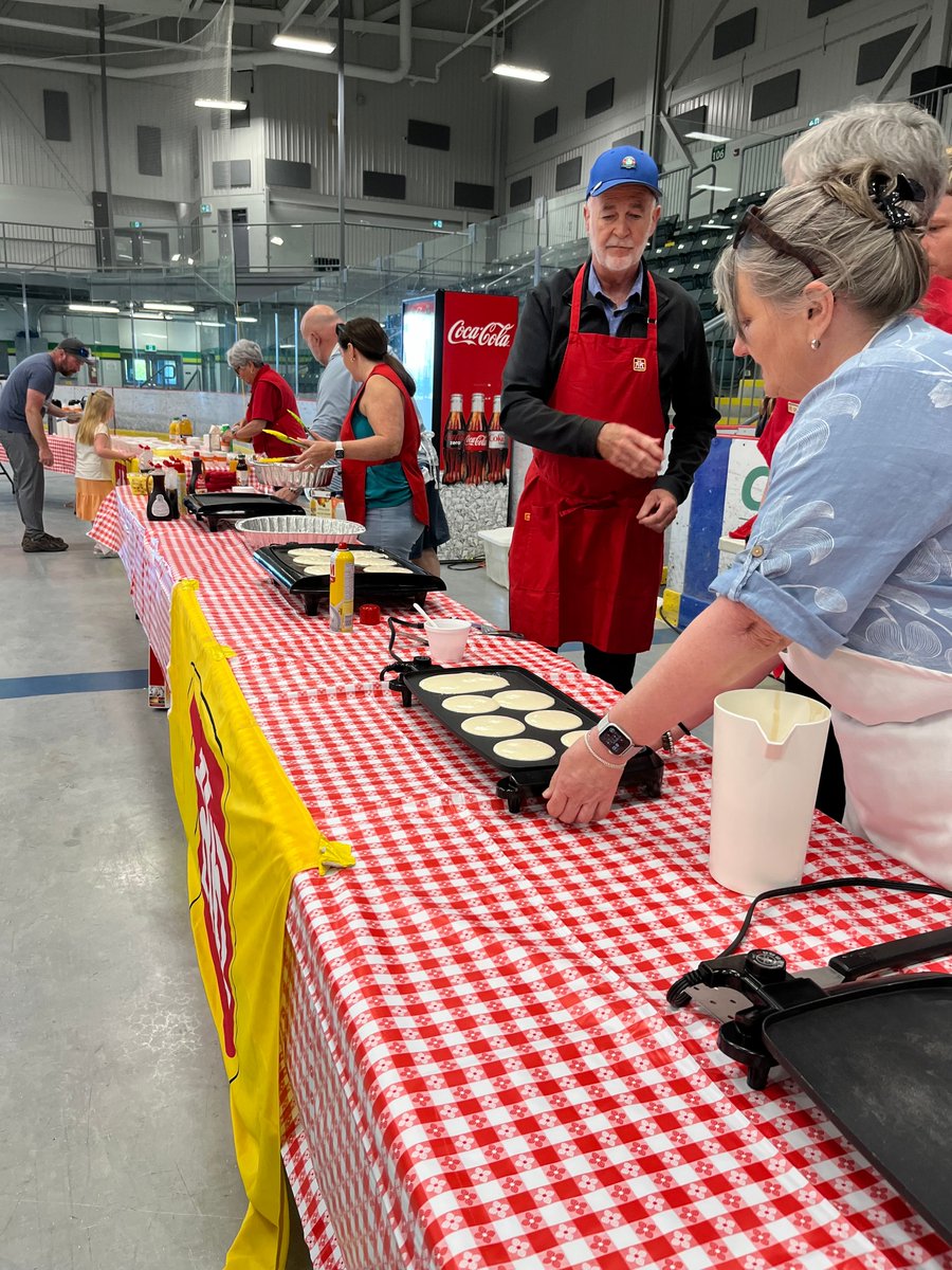 Kick off the Kelligrews Soiree with us at the Home Hardware Pancake Breakfast! 🥞 Stay tuned for more photos of the Tim Hortons 8k Road Race! ☕️🏃‍♀️