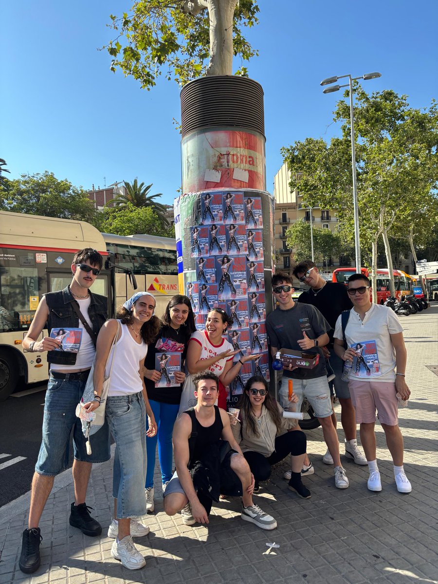 Katykat4everan2's tweet photo. @katyperry love u queen
Barcelona adores u .
We love u !!!
#katyperry #kp6 #kpsex #katyperryiscoming #kp6iscoming #katycats
#barcelona #womansworld https://t.co/E90HXUNkMo