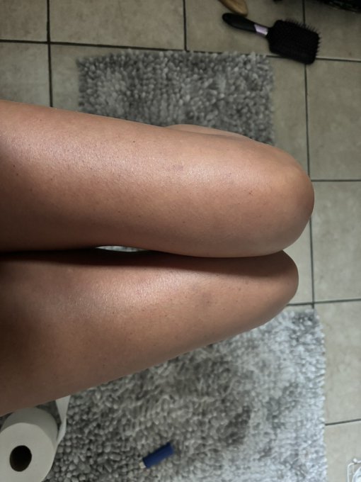 Goooooood Morning Weirdosss! https://t.co/dFOqua4Yfz