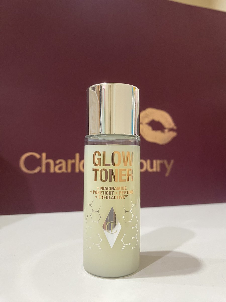 yys_shop2's tweet photo. ✧.* ส่งต่อ ♡⊹ charlotte tillbury แบบแยกจาก on the go set ค่า เปิดใช้ 11/23
— toner 500฿
— serum 500฿
— magic day cream 500฿
เหมาทั้ง set 1450 รวมส่งค่า
#ส่งต่อเครื่องสำอาง #ส่งต่อคสอ #ส่งต่อคสอมือสอง #เครื่องสำอาง #คสอมือสอง #คสอมือ2 #เครื่องสำอางมือสอง #ส่งต่อสกินแคร์ https://t.co/xIoDwr8hnE