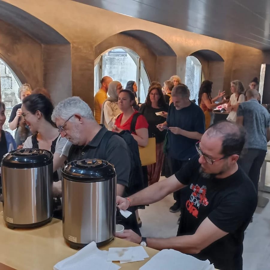 laportadelmon's tweet photo. Càtering amb esmorzar i dinar per l'Escola d'estiu d'antiracisme organitzada per @CatAntiracista i @FundacioSERGI ☺️ gràcies per la confiança i per la tasca imprescindible que feu! #cuinaambvalors #Banyoles #Girona https://t.co/vGFReC7REb