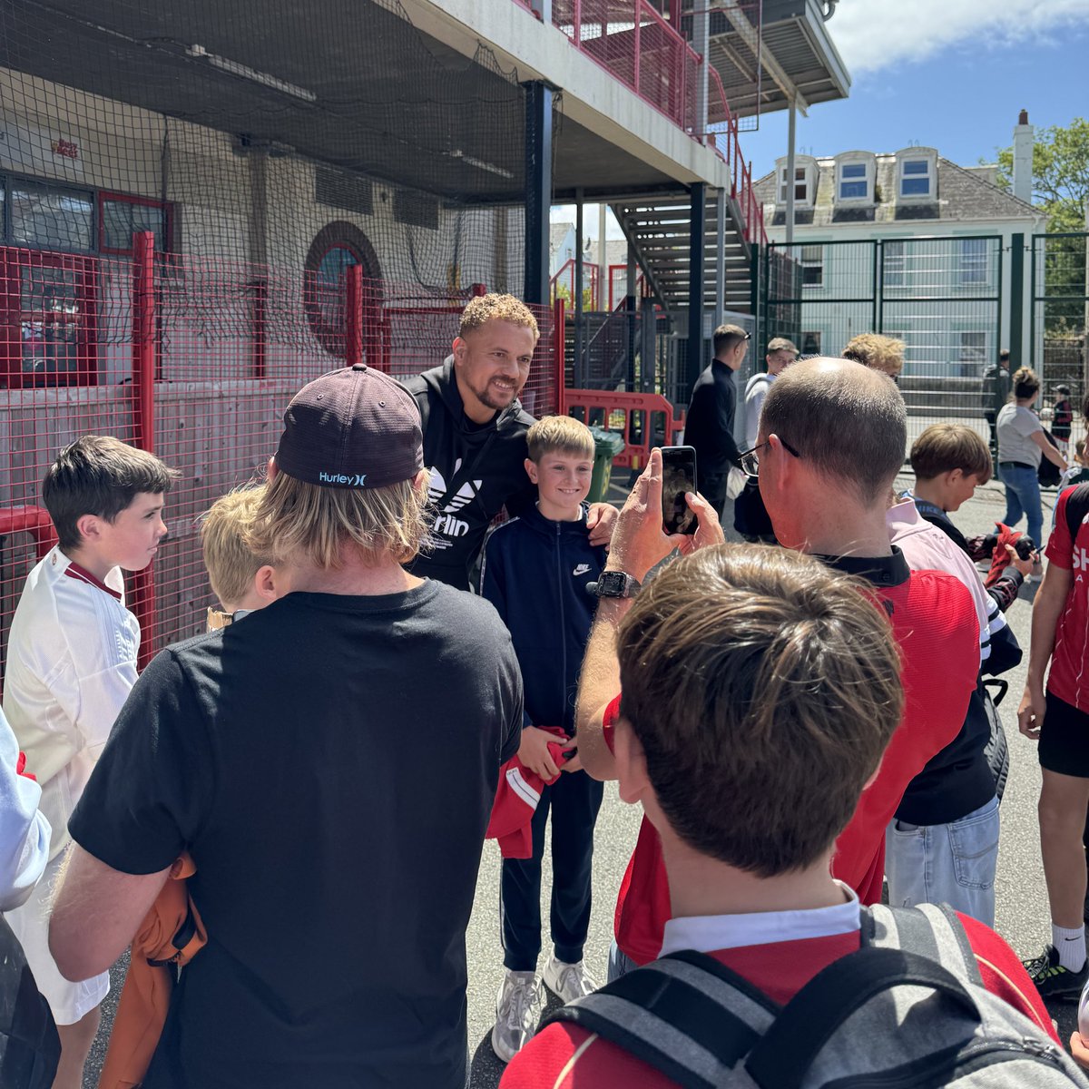 Wes Brown is at Springfield Stadium 🙌

#BackTheBulls