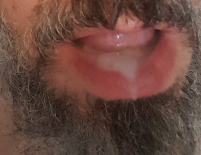 vient de sucer mon mec en m'&eacute;merveillant une nouvelle fois du plaisir que cela me donne https://t.co