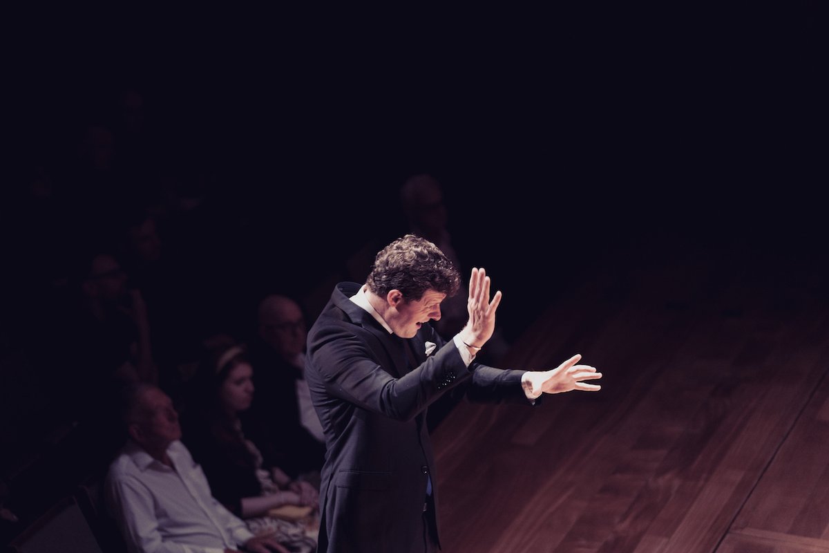 #MUSIC #REVIEW Classical Pride: My Beloved Man <a href="/BarbicanCentre/">Barbican Centre</a> <a href="/thefourthchoir/">The Fourth Choir 🏳️‍🌈🏳️‍⚧️</a> 'The Fourth Choir, under guest conductor, Nicholas Chalmers, is crisply professional, intensely musical and warmly expressive'
⭐️⭐️⭐️⭐️⭐️ thereviewshub.com/classical-prid… #London