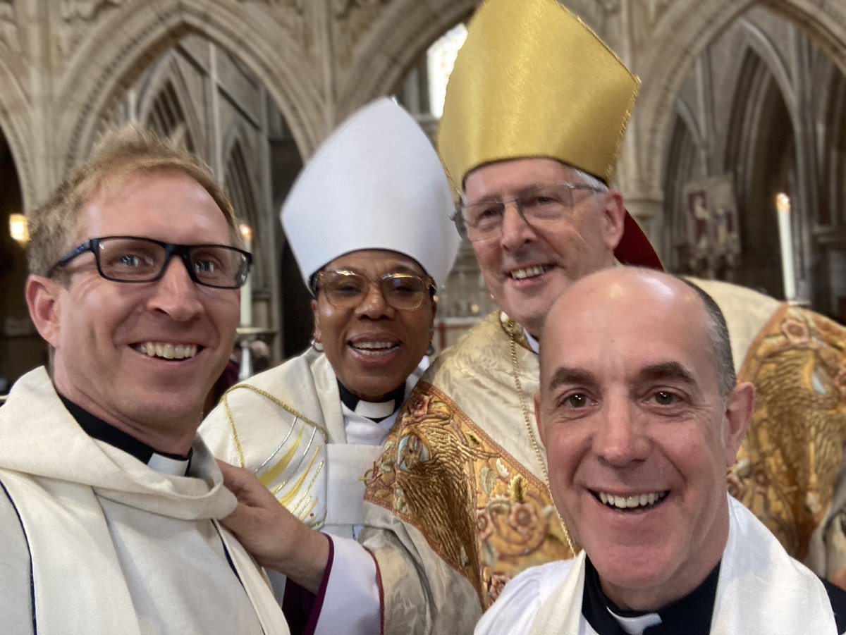 A pleasure to be at the ordination of <a href="/IanNott4/">Ian Nott</a> today, with two bishops needed to make sure we stood in the right place! <a href="/RosemarieMallet/">Rosemarie Mallett (@rosemarie.mallett.bsky.social)</a> <a href="/BishopSouthwark/">Bishop of Southwark</a> <a href="/SouthwarkCofE/">Southwark Diocese</a>