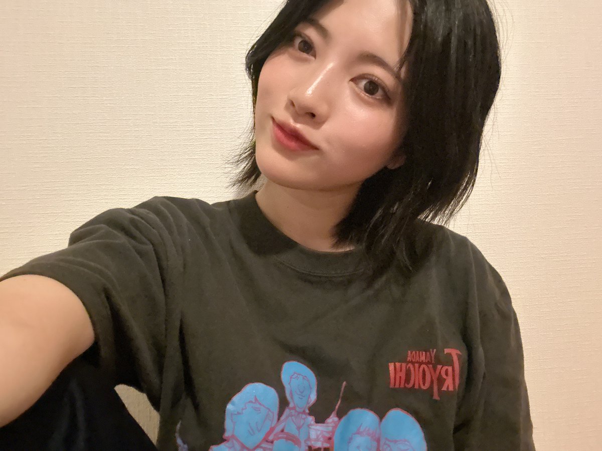 nogizaka46's tweet photo. 【ブログ更新 林瑠奈】 貴方の今に閃きたい https://t.co/1CHBTk9uma https://t.co/WJrtsXwdOx