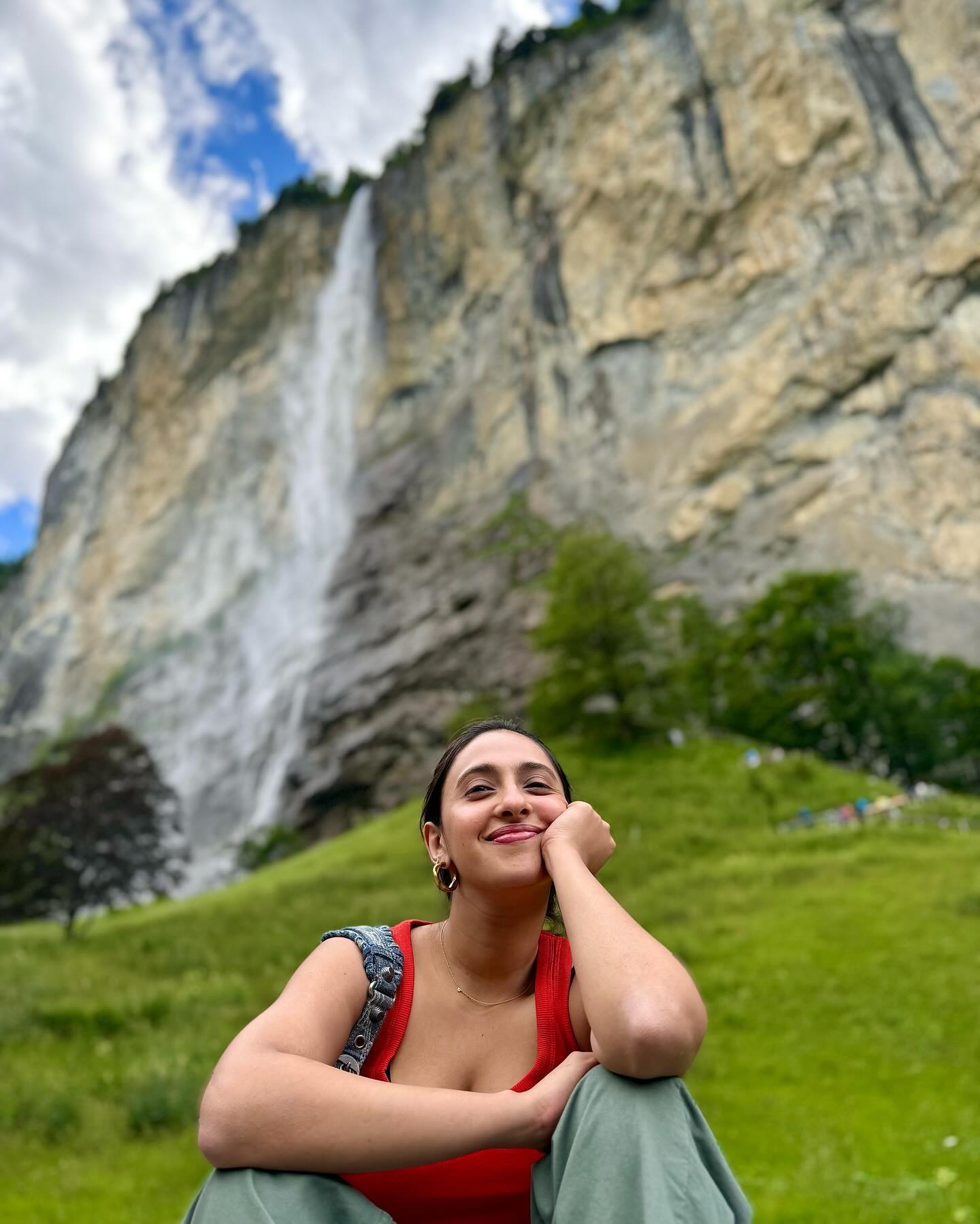 GRz_GVPacAE29Zw?format=jpg&name=large