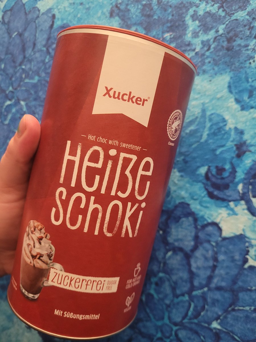 blauesLichtchen's tweet photo. Kreiiiiiisch! Ihr Schnuckis! Dankeschön. 

Ich hab kakao ich hab Kakao *tanz* 

#Funkelpost #Dankeschön https://t.co/5itzHoaDhu