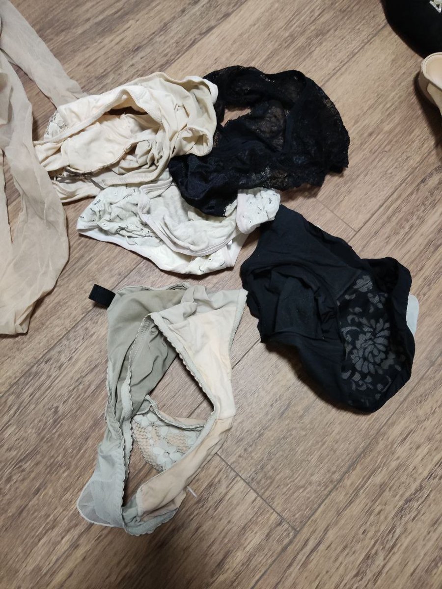 0532地区，青岛同好发来投稿，趁女友出差，找同城同好来射她的臭丝袜内裤高跟鞋等贴身衣物，寻同城同好互换交流。有意向的同好可私信我获取联系方式，群内老哥及高素质的同好优先，拒绝白嫖！ https://t.co/pRPQMo9n8g