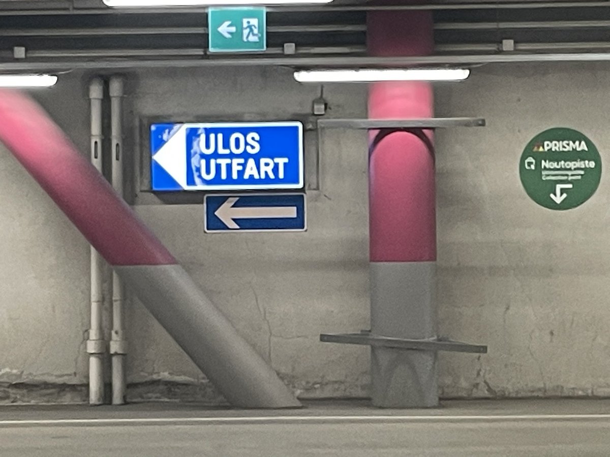 KiviJaska1's tweet photo. ”Jee! Me mennään ulos ja pieraistaan!”
Tunnustan tuon 7-v pojan omakseni😁
#huumori #multilingua https://t.co/77KLdELnQw