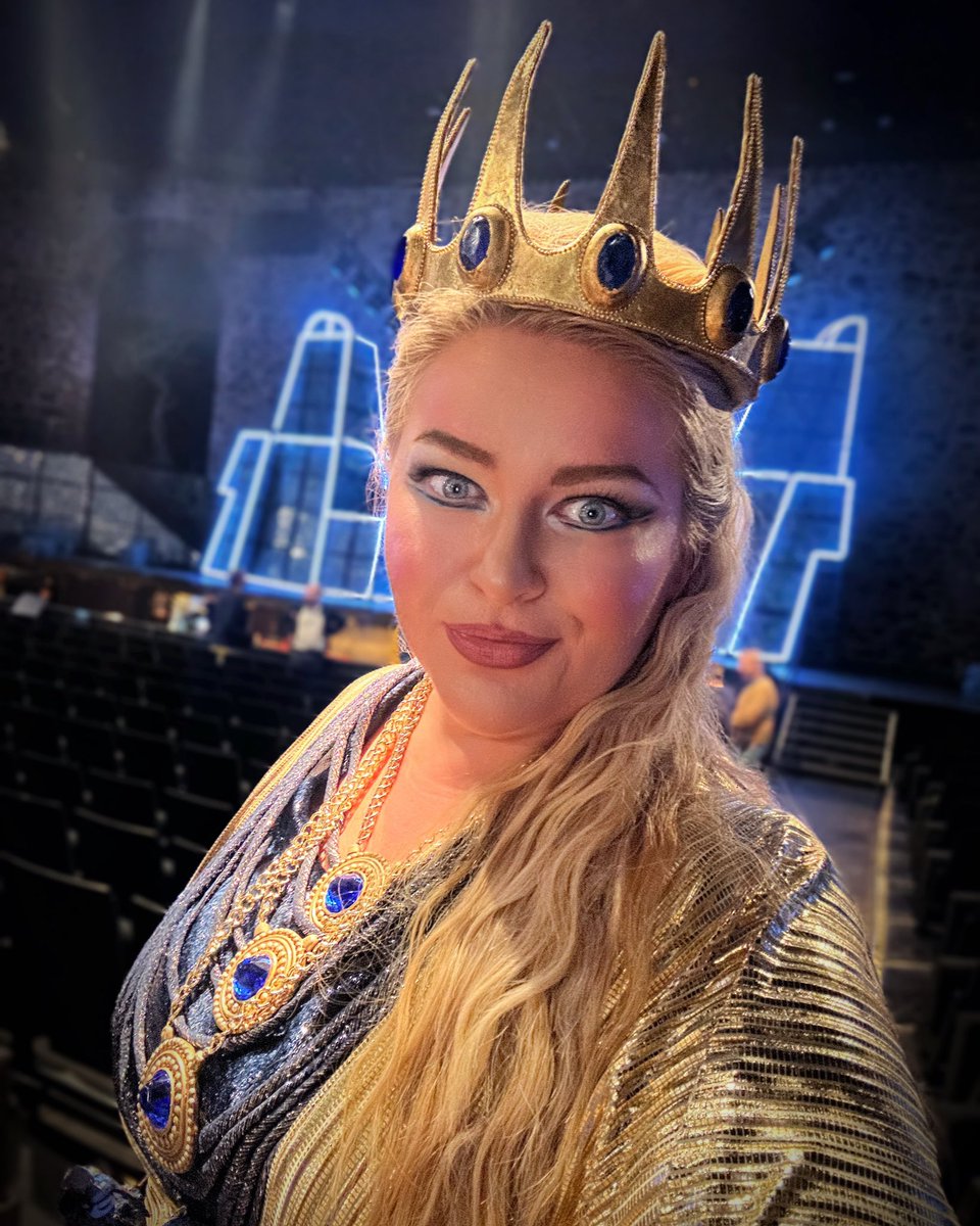 MarigonaQerkezi's tweet image. Tonight is the premiere of Verdi’s #Nabucco at the @operafestivalfi 
It is an honor to portray the complex character of #Abigaille in this remarkable production, directed by Rodula Gaitanou and designed by Takis, under the baton of Maestro @villematvejeff . 
Toi toi toi to all 🍀