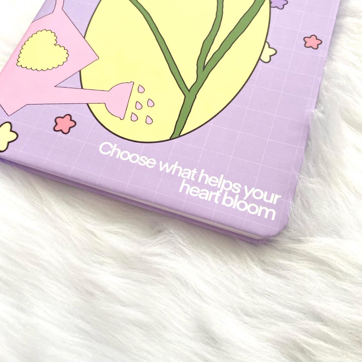bymoirag's tweet photo. interest check ph ! ⁺ .  ✧

BLOOM : Journal 💜
#bymoirag

𓏔 A5, Hardcover Journal, Dotted Pages
𓏔 60 Leaves | 120 pages

answer the poll below 🫶 https://t.co/vdhOemGV9T