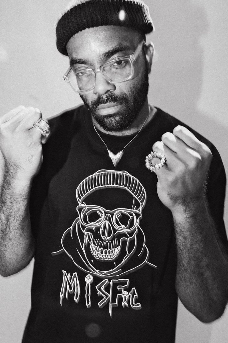 Misfit T-shirt Restock 👇🏿
chieduoraka.bandcamp.com/merch