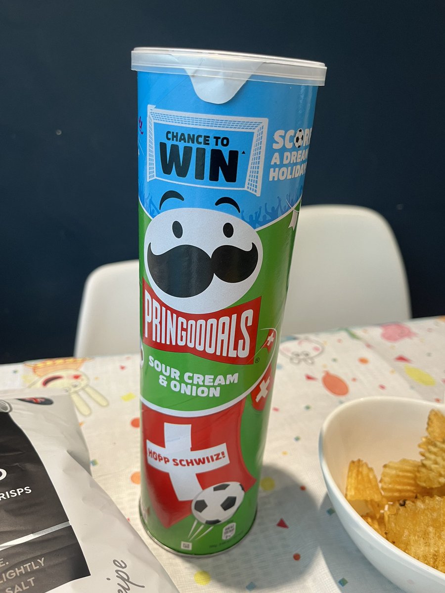 G7eg_'s tweet photo. Picked a really bad day to open this tube of Pringles

#ENGSWI https://t.co/mDbwvb87Vs