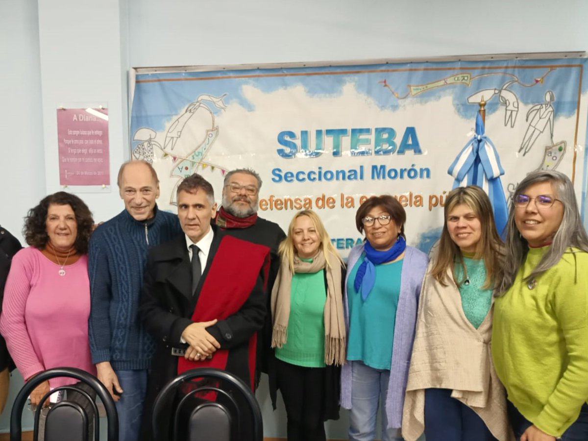 MoronSuteba's tweet photo. Recibimos al compañero Eugenio Zaffaroni, Ex Juez de la Corte Suprema de la Nación. Acerca de la situación de vulnerabilidad tan grave que atraviesa toda la clase trabajadora.
Sec. Formación Política. Sec. de DDHH. Suteba Morón https://t.co/ZhiSsM7TlM