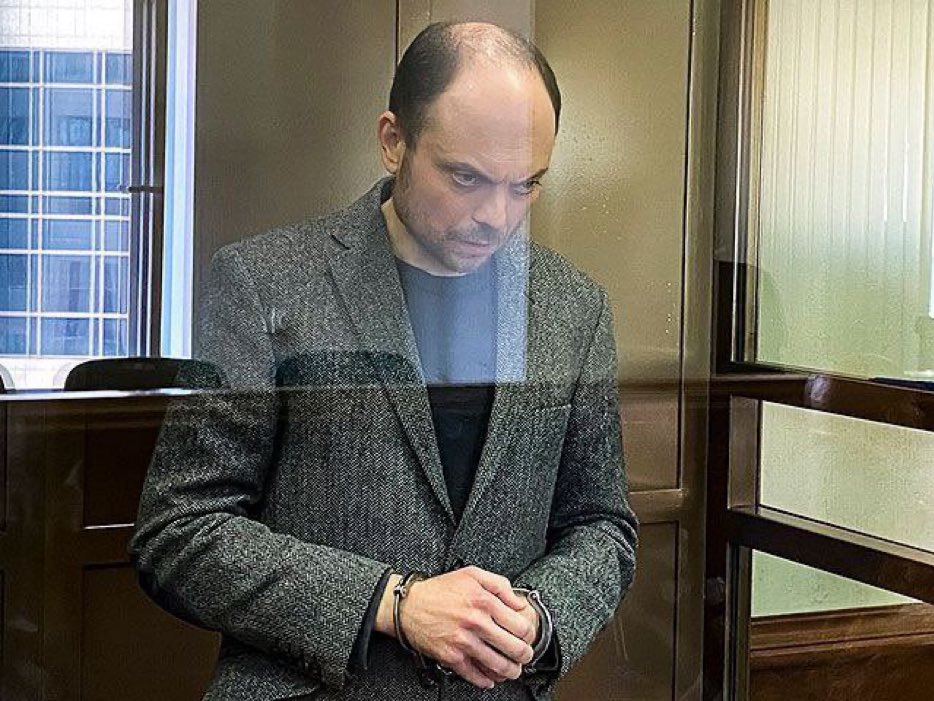 Instead of putting a knife in the back of Ukraine, Orbán in his meeting with Putin could do something to liberate Kara-Murza !