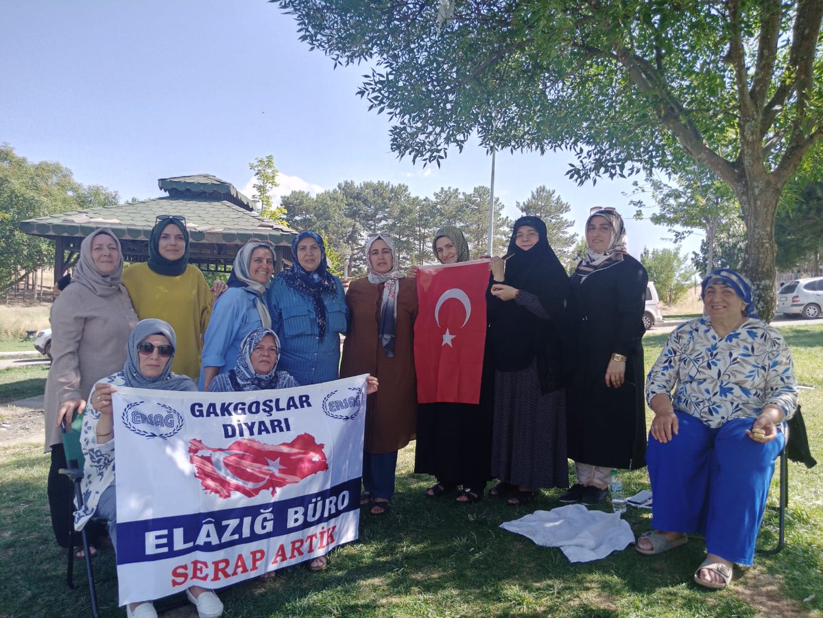 Ersağ ailem ile piknikdeyiz