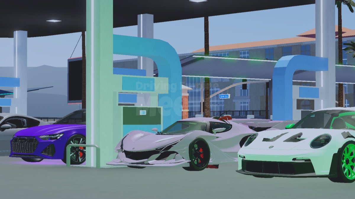 DRIVING EMPIRE MEETS tweet media