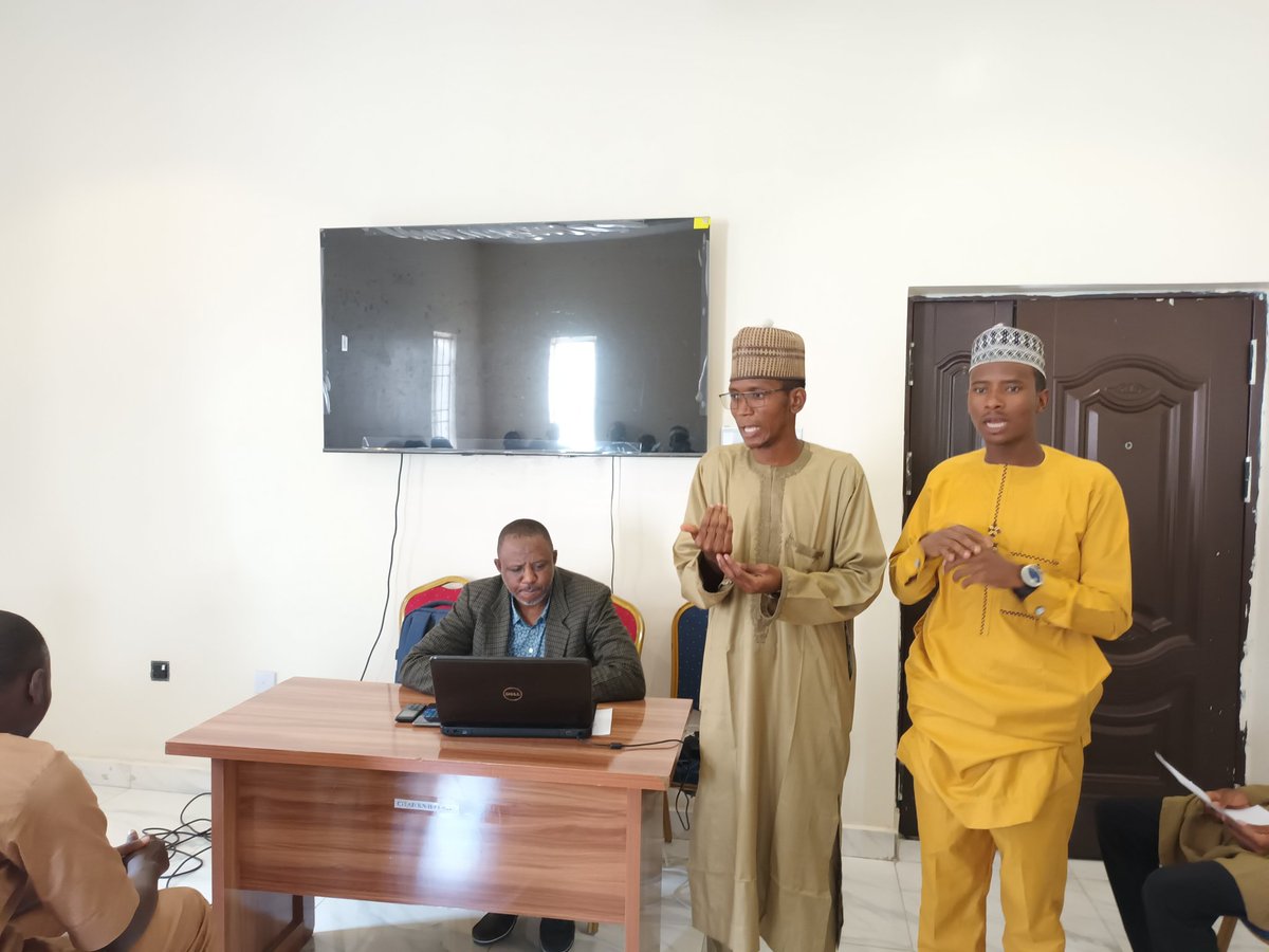 buharingwaggo's tweet image. Mr. Hamza Fagge, @ICTAdvocates PWDs Coordinator, outlines the objectives of a one-day workshop on work ethics for newly employed individuals with disabilities by the Kano State government organized by @ICTAdvocates. @APC_News @macfound @YZYau @KanoChronicle