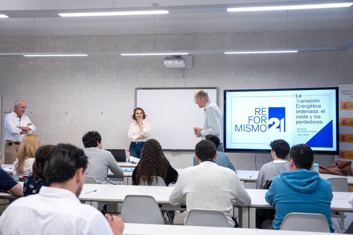 Ha sido un honor presentar a Nemesio Fernández-Cuesta en las jornadas sobre Medio Ambiente de <a href="/Reformismo21/">Reformismo21</a>.

Frente a la intransigencia ecológica, incentivemos a quien menos contamine y demos una alternativa sostenible y respetuosa con la industria, la agricultura y las familias