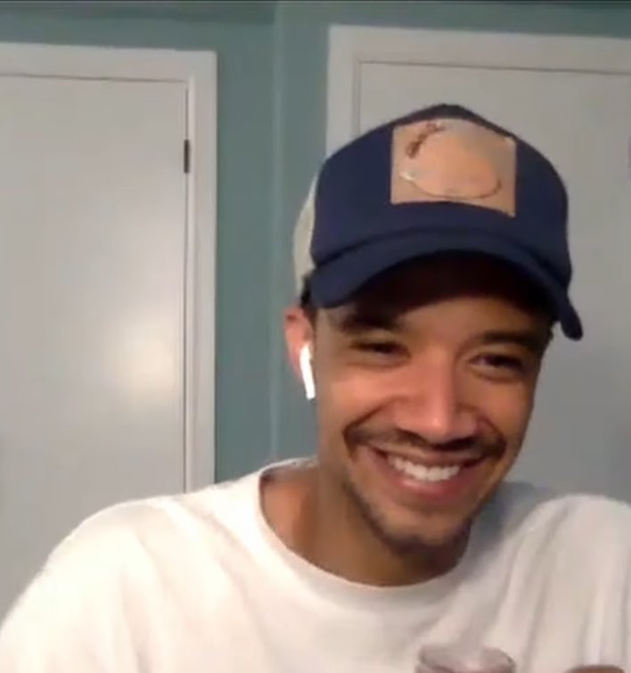 leiselbt's tweet image. Idk if its cos i missed his cute ass but he looked SO pretty this interview