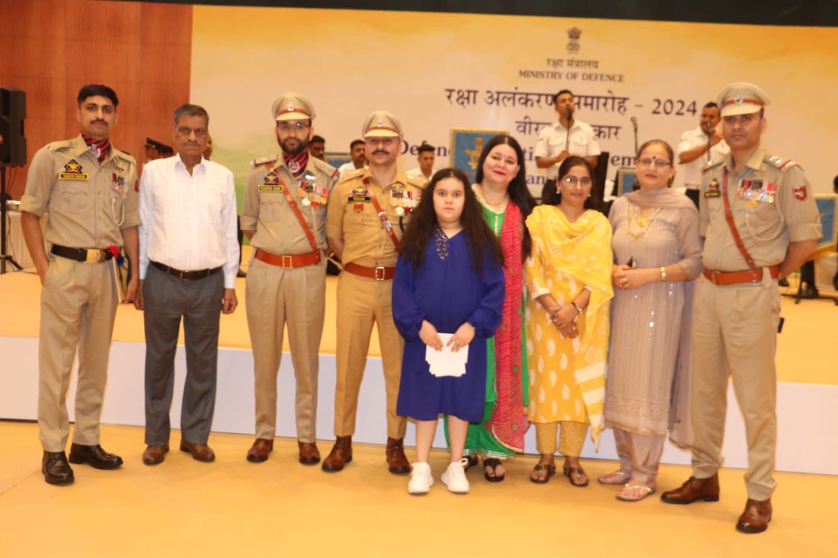 It’s an honour and privilege to be part of the family# Jammu Kashmir police the best police force# a saga of valour &amp; sacrifices 
Shaurya Chakras for JKP
# proud wife 
<a href="/MOHANJKPS/">Mohan Sharma Shaurya Chakra</a>