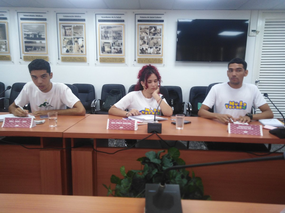 HendyPrez2's tweet photo. Comienza desde el MINSAP Reunión Ordinaria del Secretariado Nacional de la FEU, presentes  Funcionario del CC PCC @JoanPalmero1 y El Comité Nacional de la UJC. Documento Rector, Cumplimiento de los acuerdos del X Congreso y Consejo Nacional temas fundamentales. .@MeyvisEstevezE https://t.co/Hf8bc7BRhx
