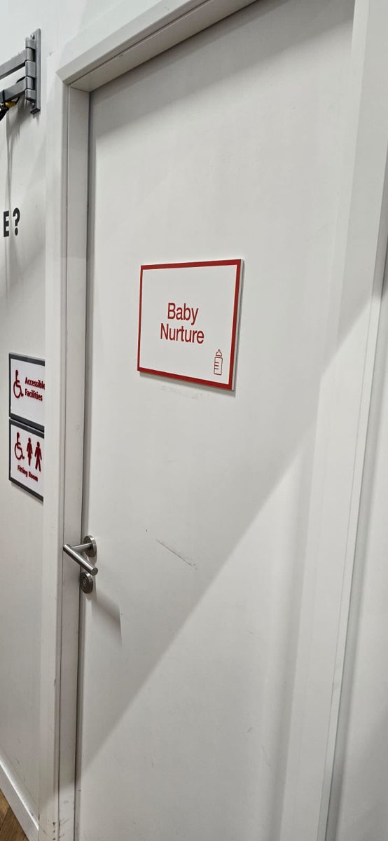 DuvetDay tweet media