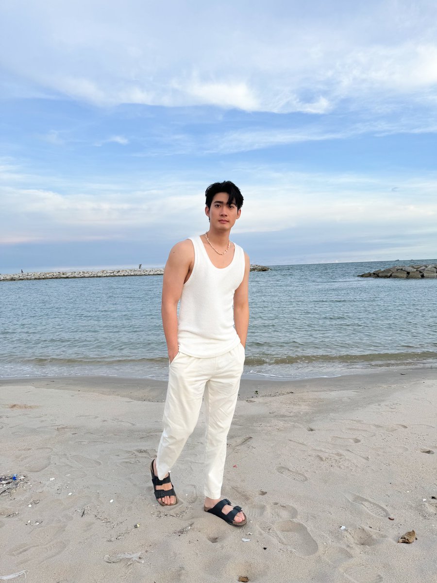 kajbhunditt_JN's tweet photo. จะชอบทะเล หรือ ชอบเรา  😃🌊 https://t.co/NUKV9vkuzy