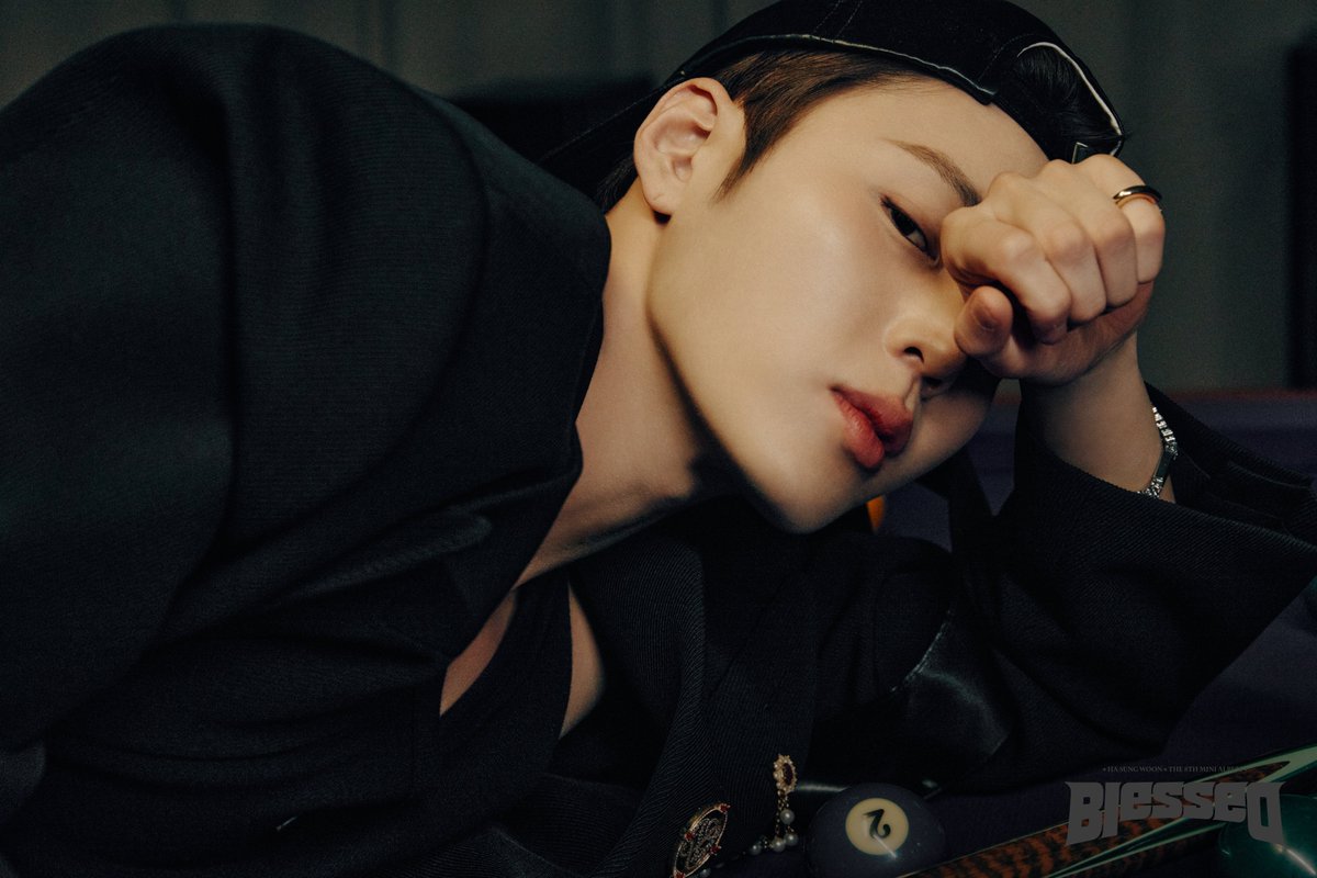 하성운 (HA SUNG WOON) 
The 8th Mini Album  
'Blessed' 

Concept Photo 3 : Ground ver. 

2024. 07. 17. 6PM (KST) 

#하성운 #HASUNGWOON
#Blessed 
#BPM #BigPlanetMade