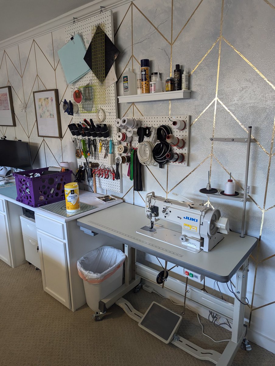 Ya'll - I built a cutting table and cleaned my space. Join me to bask in its glory before I destroy it with a zillion projects.